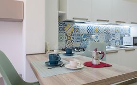 Majolica Home